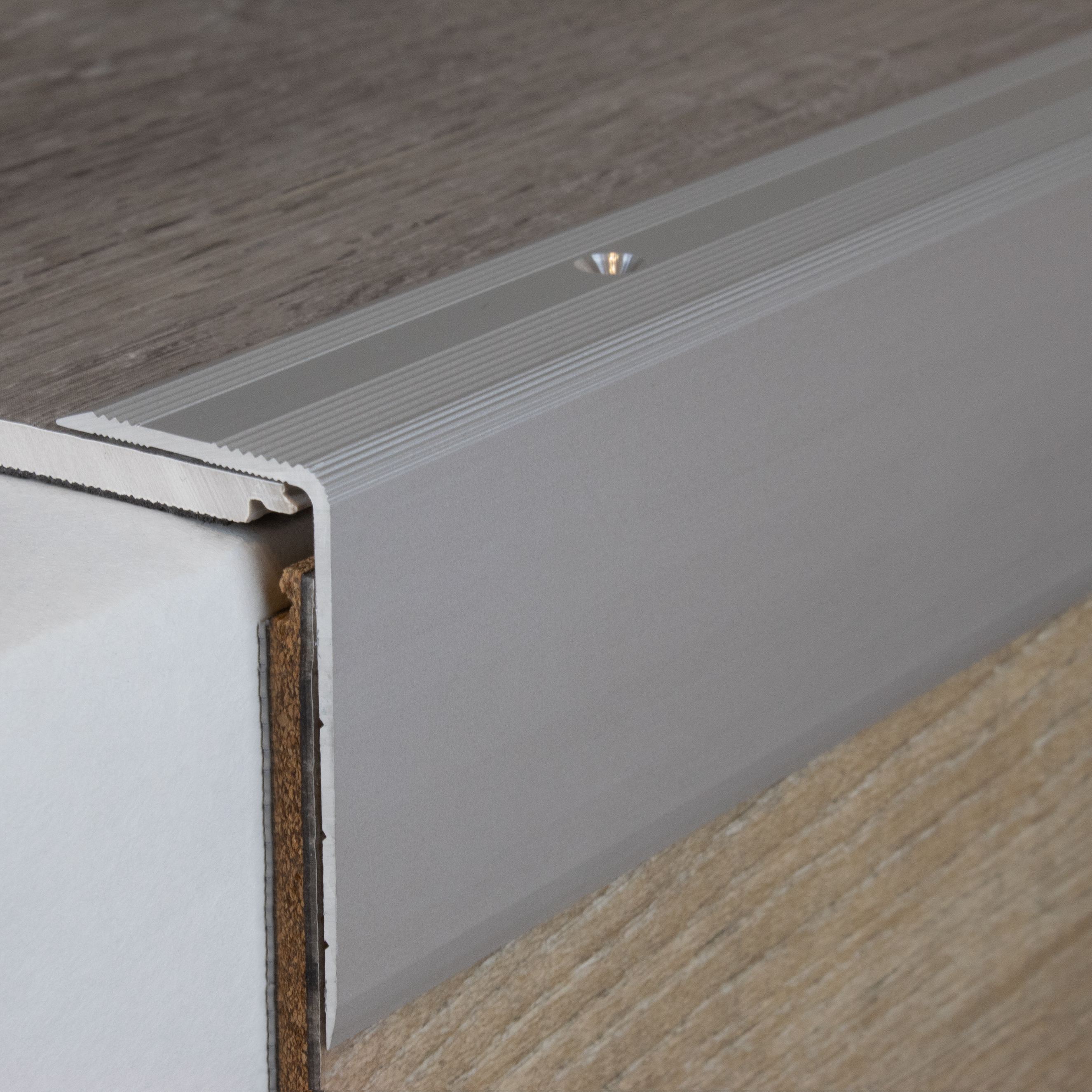 Nez de marche | largeur 30 mm | hauteur 22 mm - 52 mm | aluminium