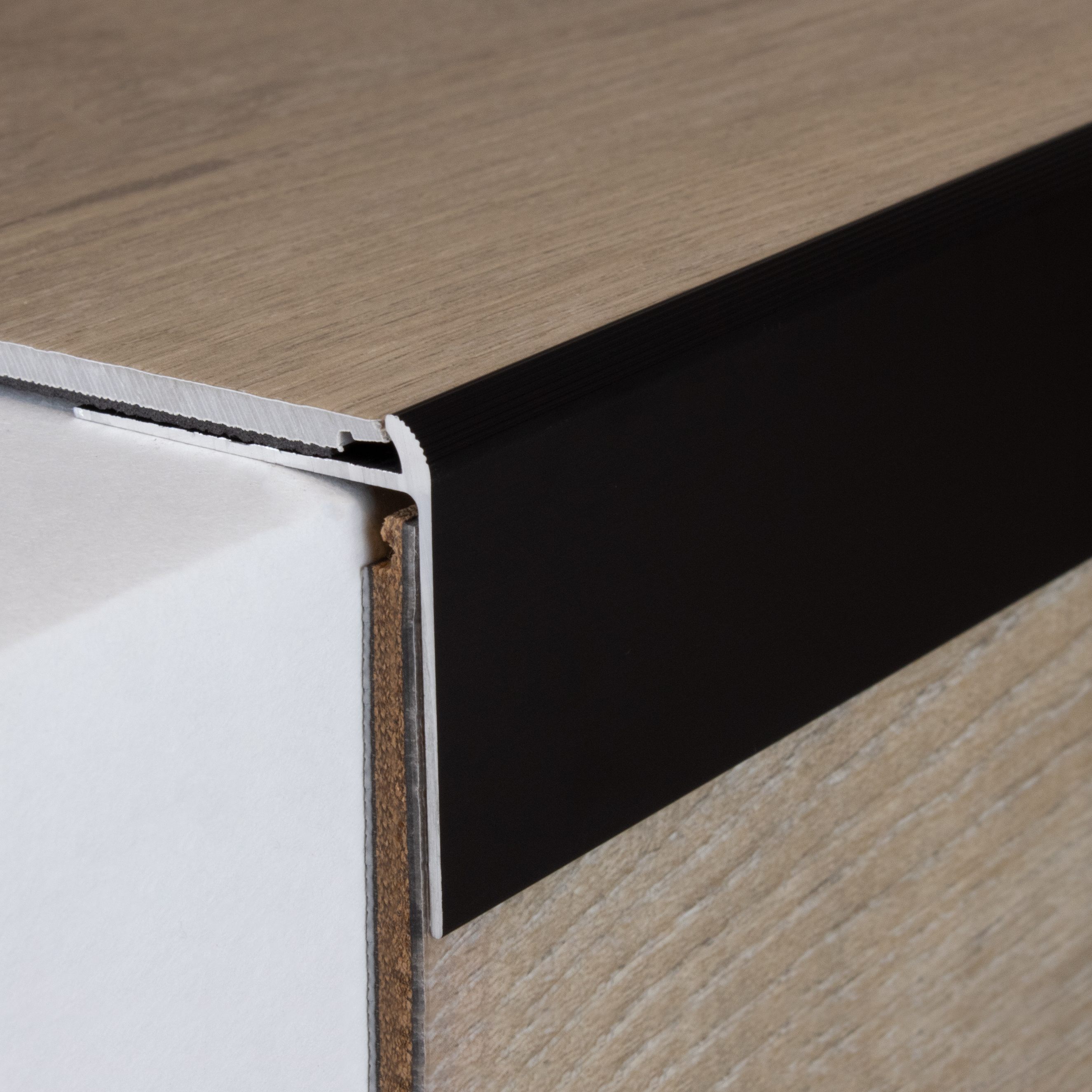 Nez de marche | cornière | ajustable | aluminium anodisé