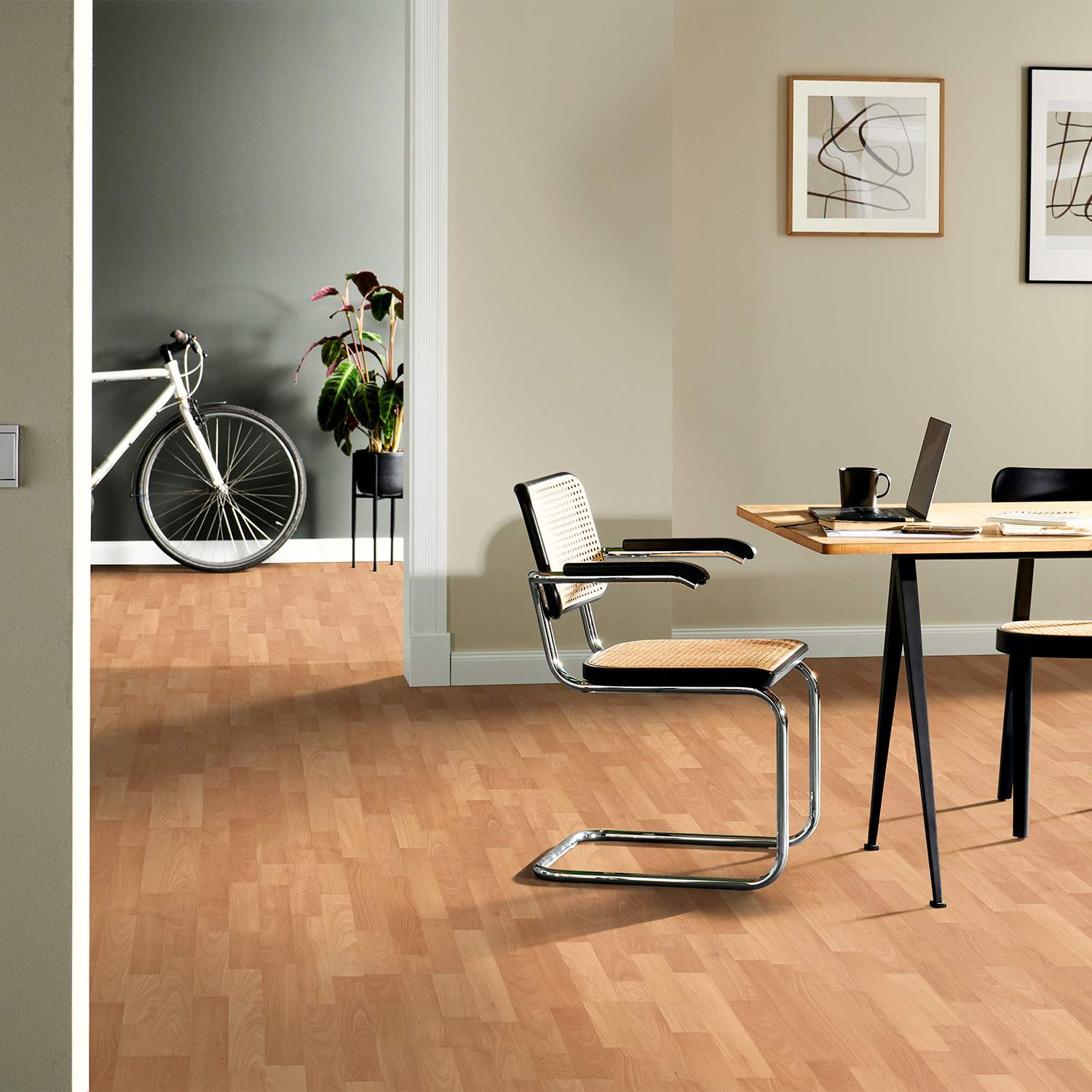 Classic Laminat Pro H10130 | 1292 x 193 x 8 mm Parquet Stratifié à clipser hêtre