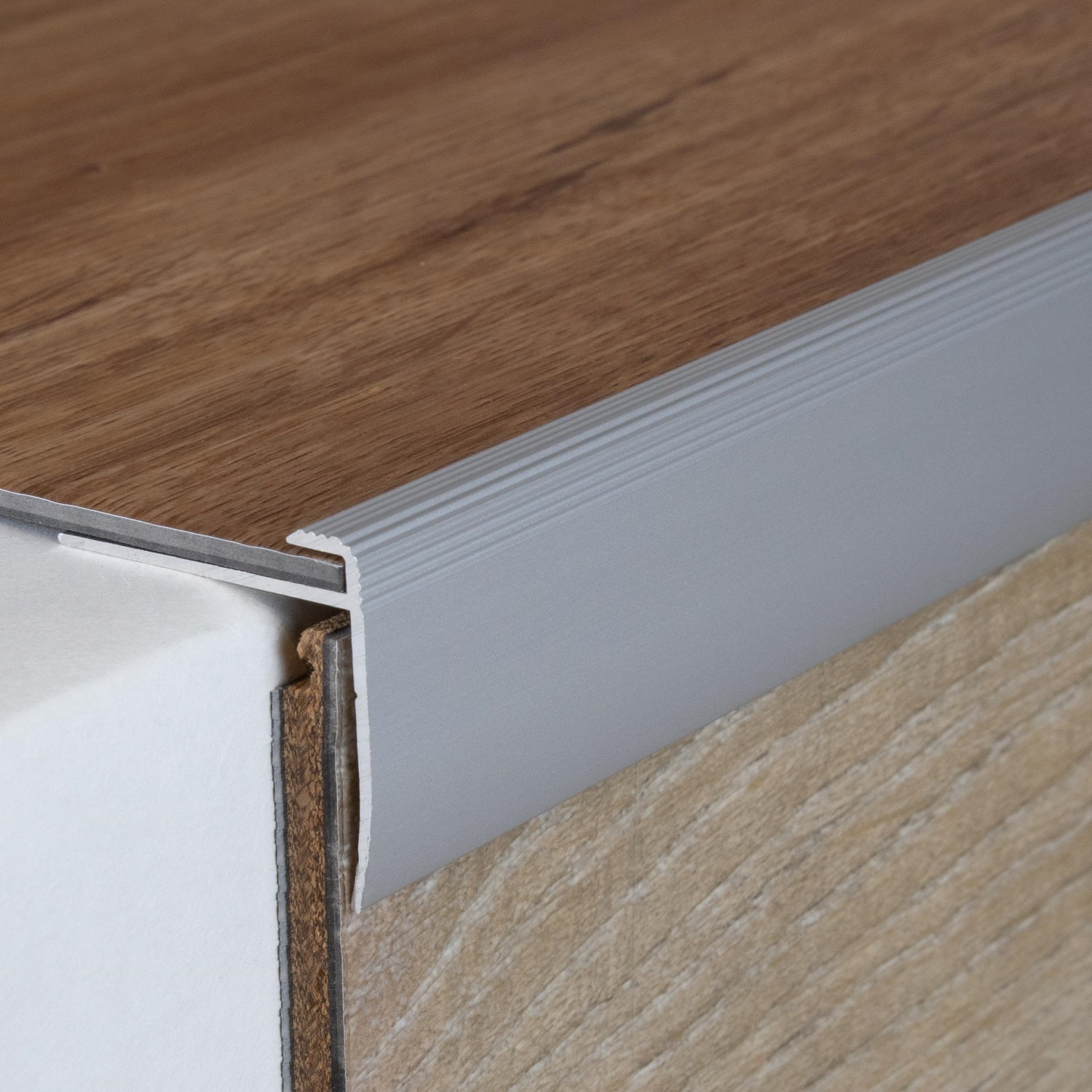 Profilé de finition à emboîter avec nez pour épaisseur sol jusquà 3 mm | aluminium anodisé