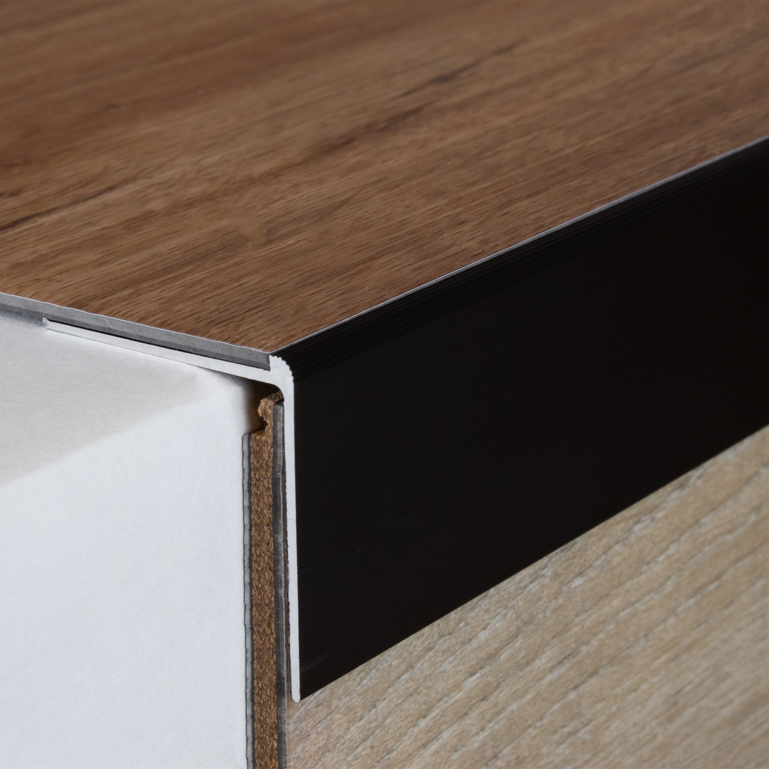 Nez de marche | cornière | ajustable | aluminium anodisé
