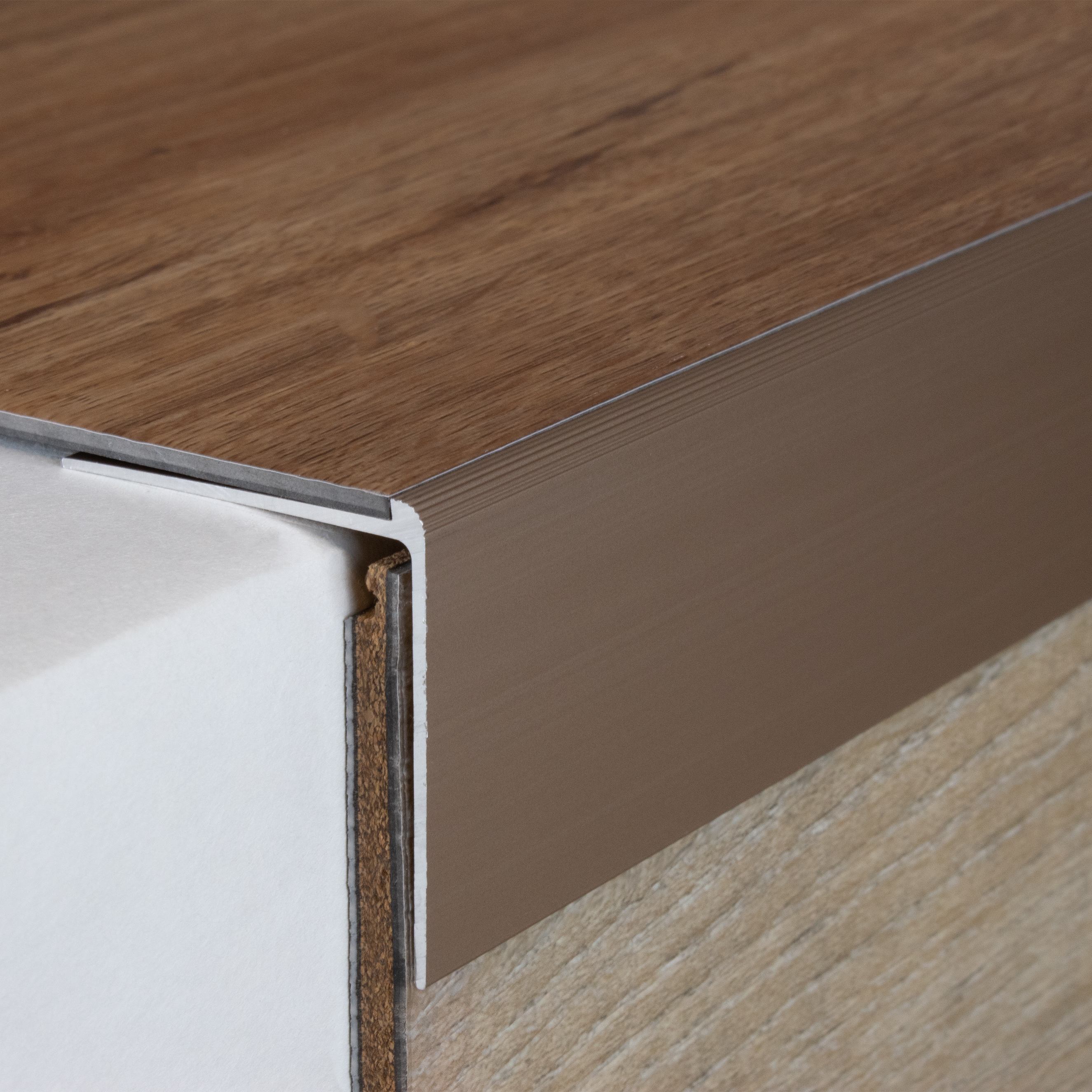 Nez de marche | cornière | ajustable | aluminium anodisé