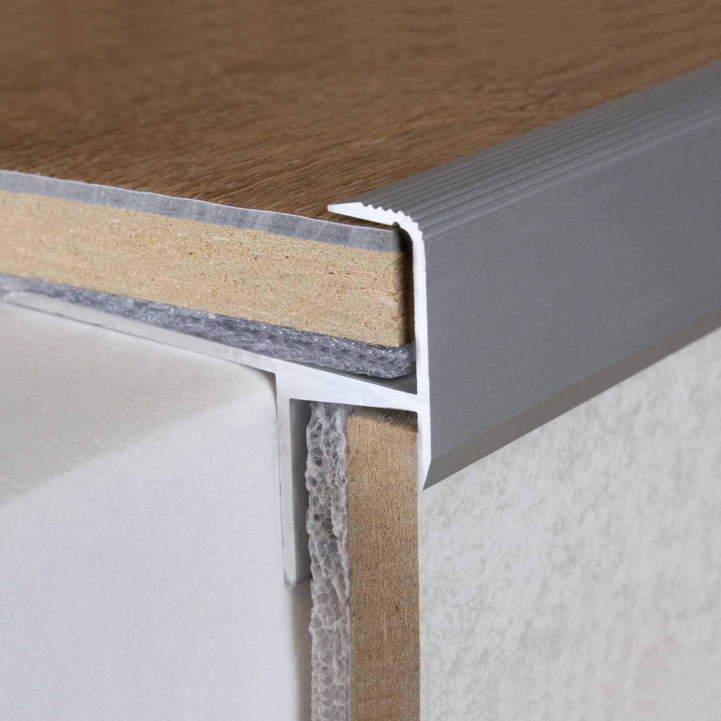 Nez de marche sol stratifié ou parquet | cornière | épaisseur sol  13.3 mm | aluminium anodisé