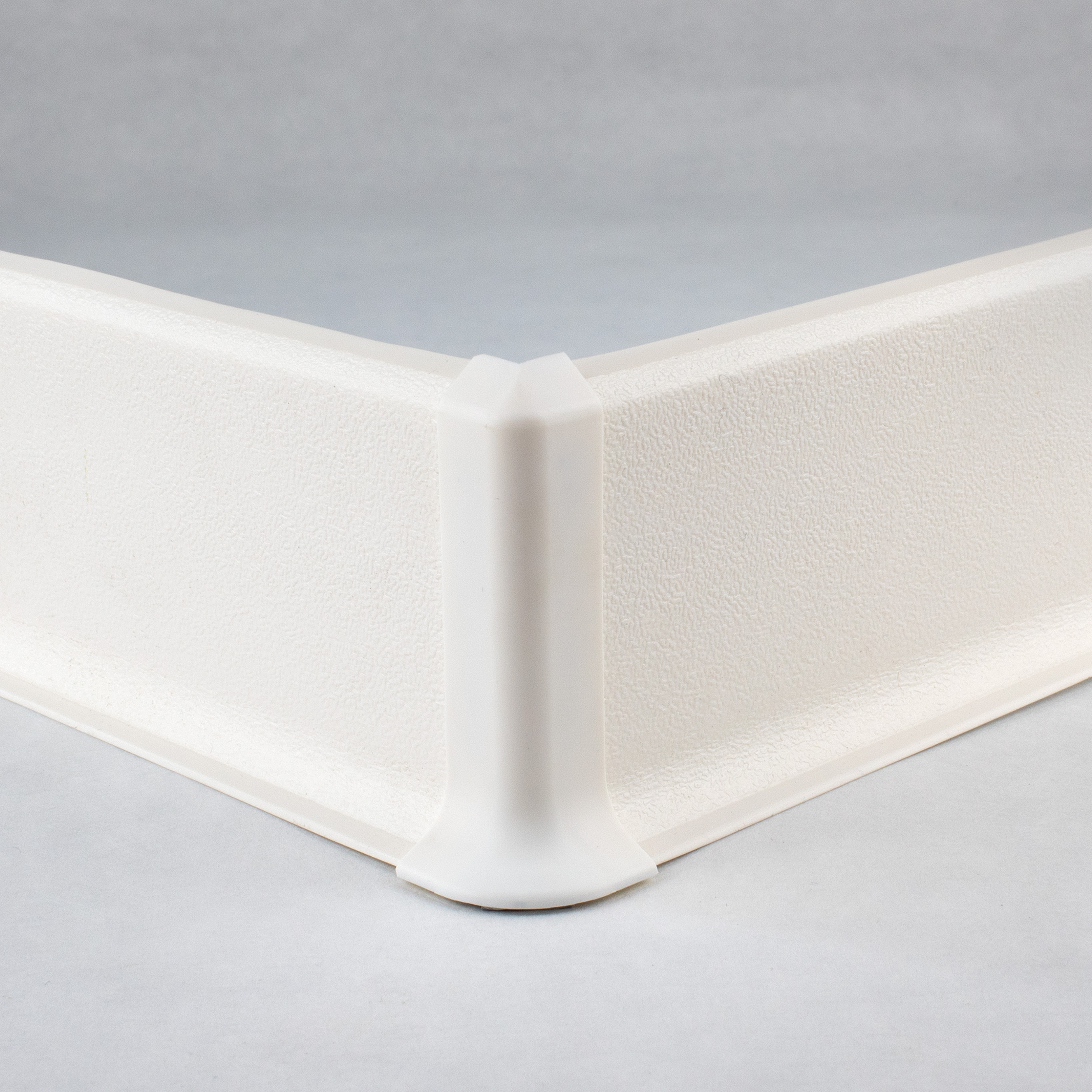 Angle extérieur pour plinthe "Rimini" en PVC expansé rigide Blanc PVC 12.8 x 60 mm PROVISTON