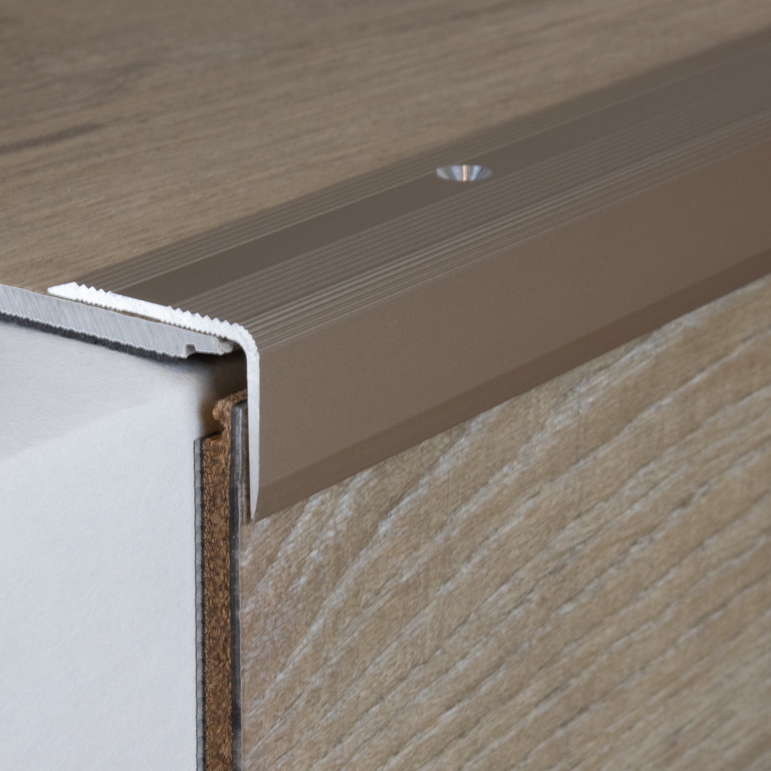 Nez de marche | largeur 30 mm | hauteur 22 mm - 52 mm | aluminium
