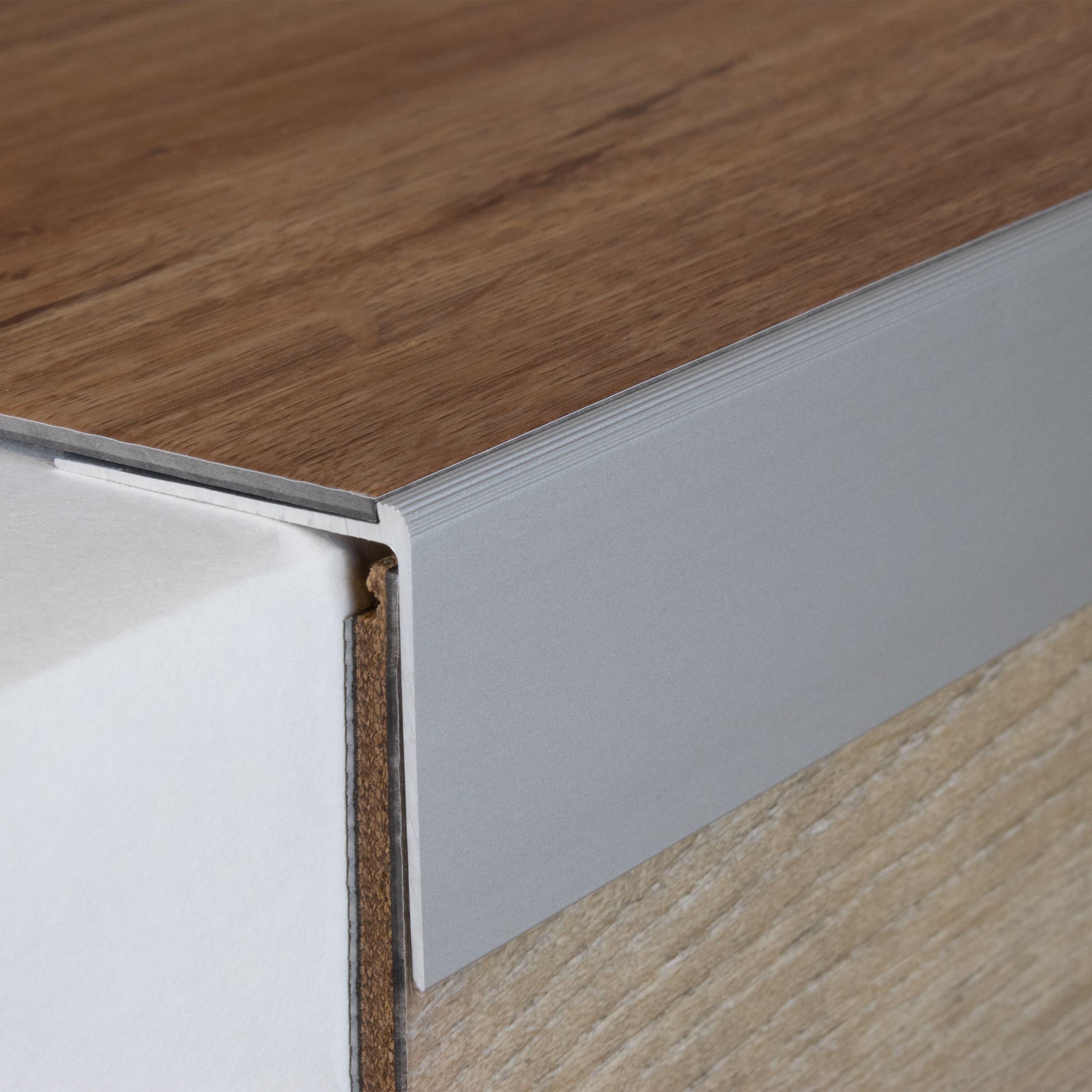 Nez de marche | cornière | ajustable | aluminium anodisé