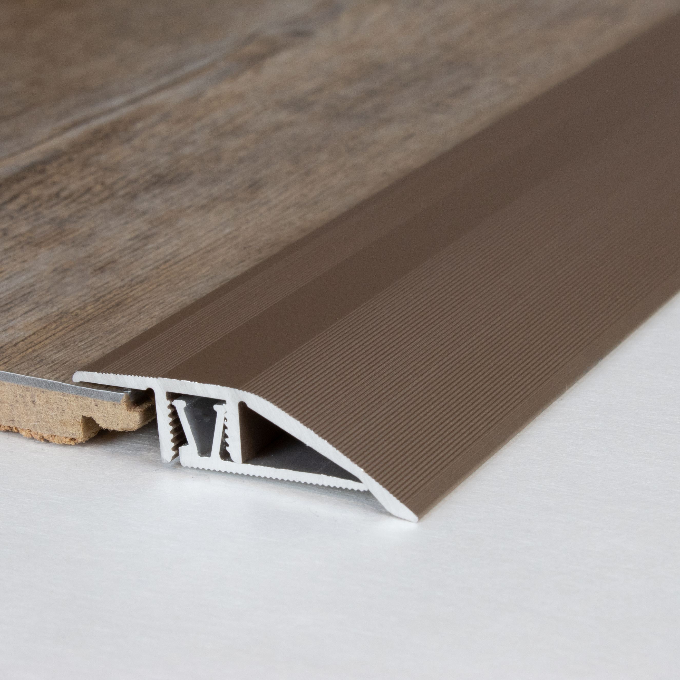 Profilé de rattrapage à clipser | barre de seuil hauteur 7 - 10 mm | aluminium anodisé