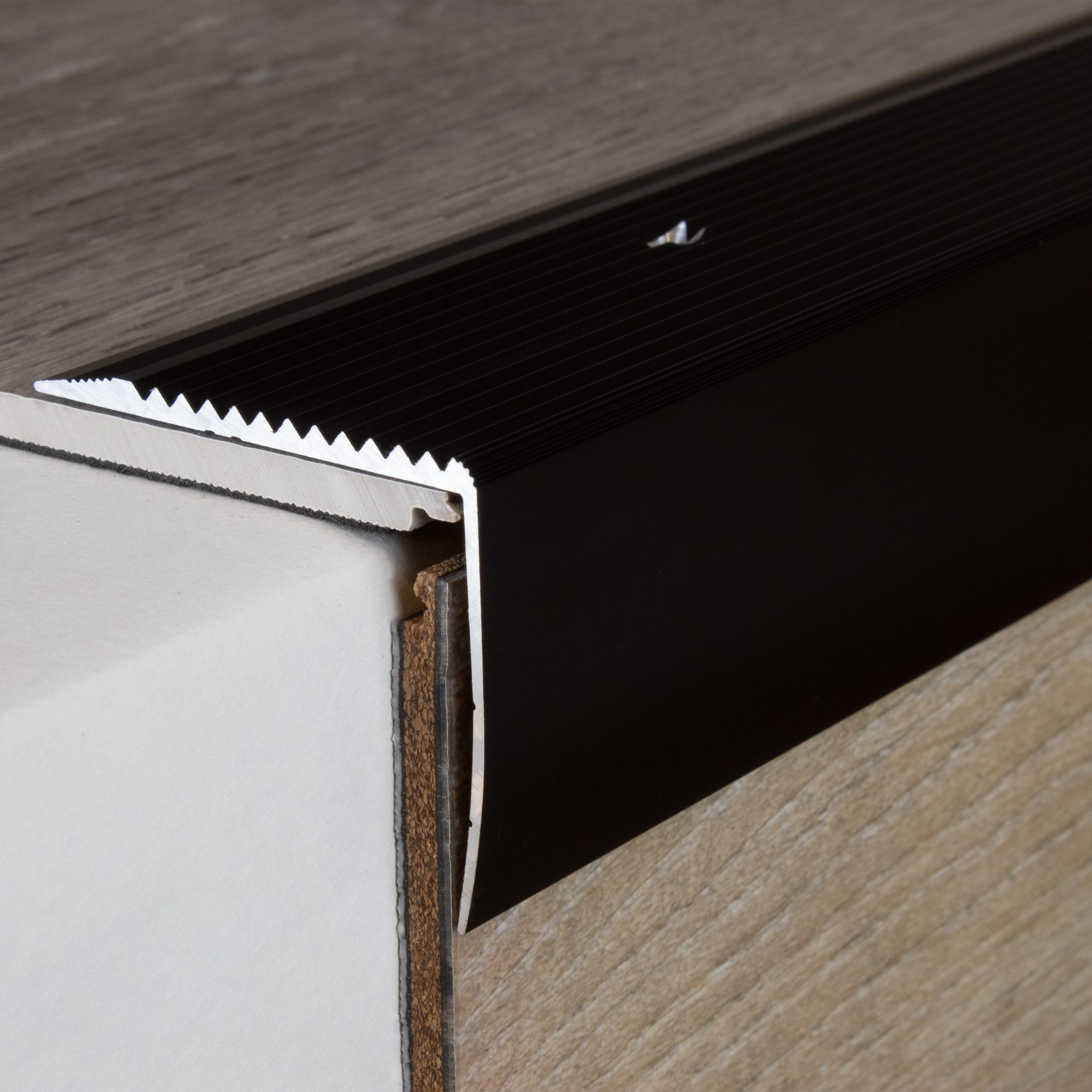Nez de marche | cornière 42 mm x 50 mm | aluminium anodisé
