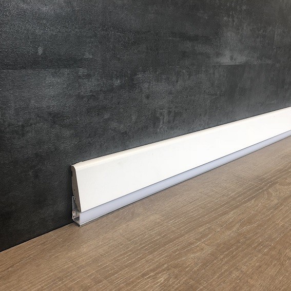 plinthe lumineuse | 19 x 73 mm | mélaminé blanc