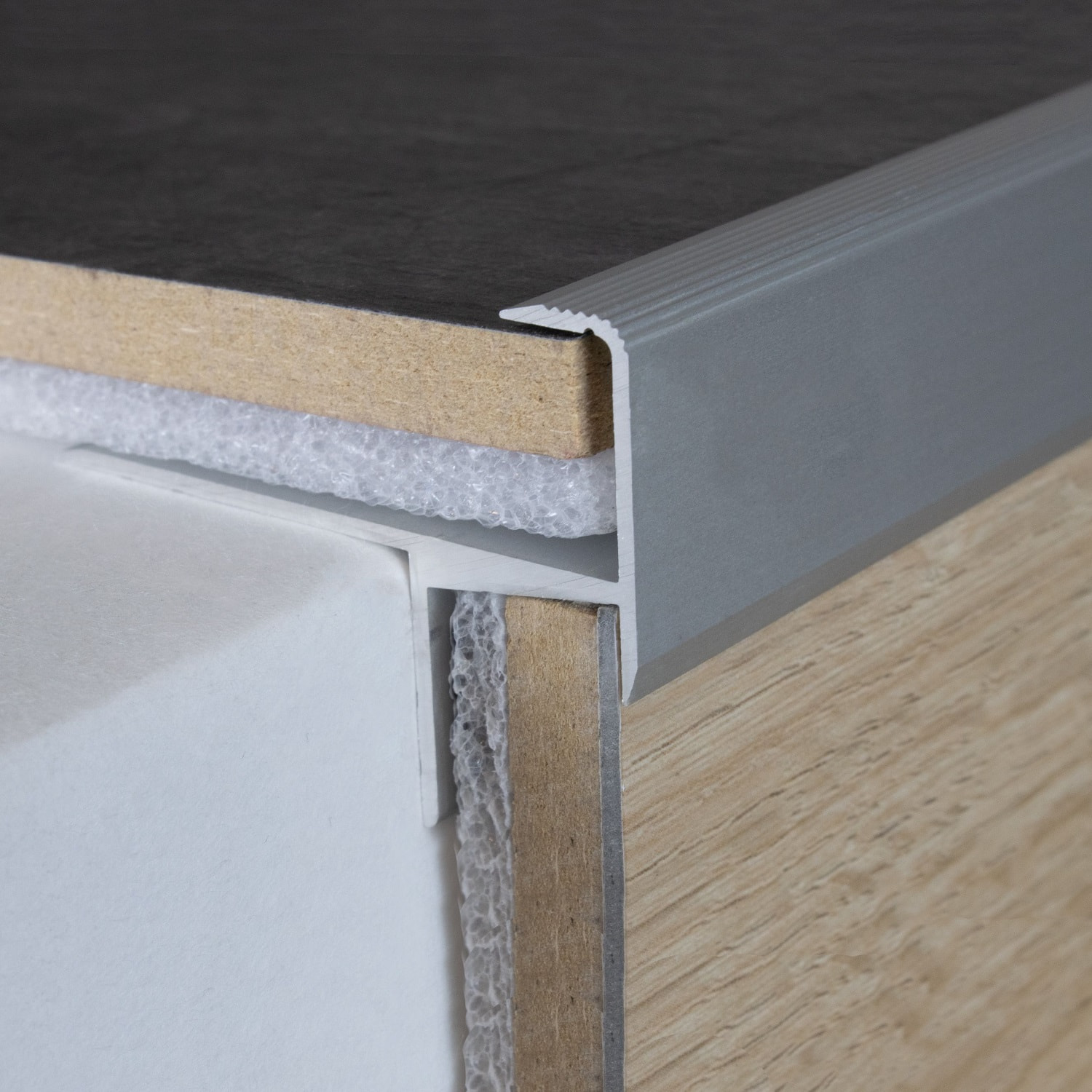 Nez de marche pour parquet | cornière | hauteur emboîtage 15.3 mm | aluminium anodisé
