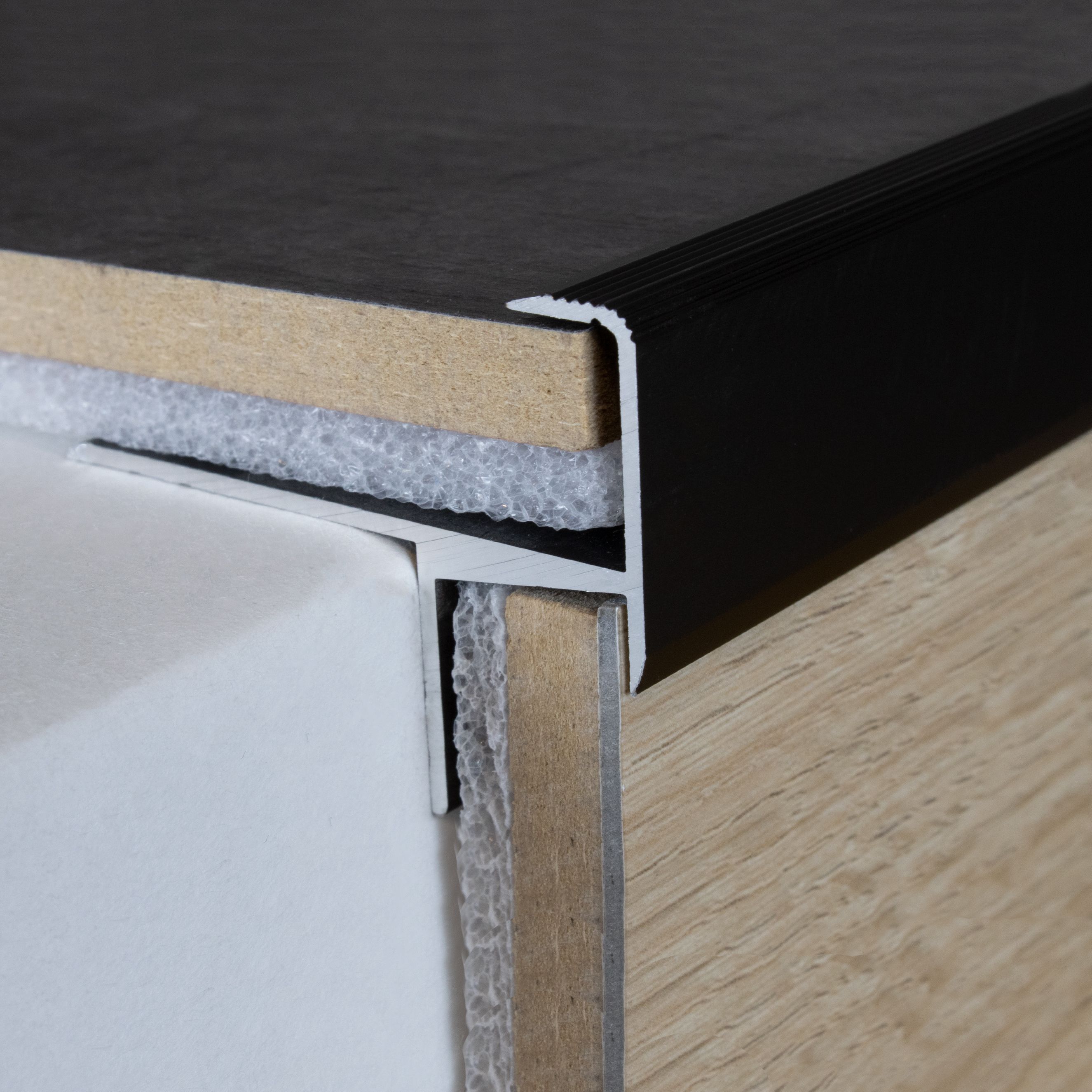 Nez de marche pour parquet | cornière | hauteur emboîtage 15.3 mm | aluminium anodisé