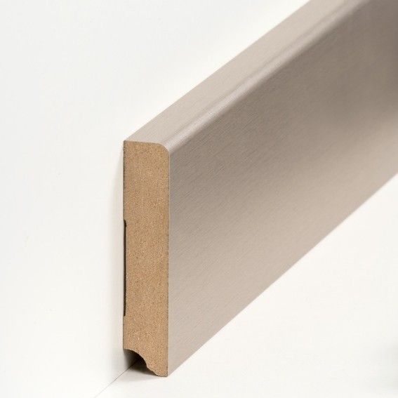 champagner_metallic_sockelleiste_folie